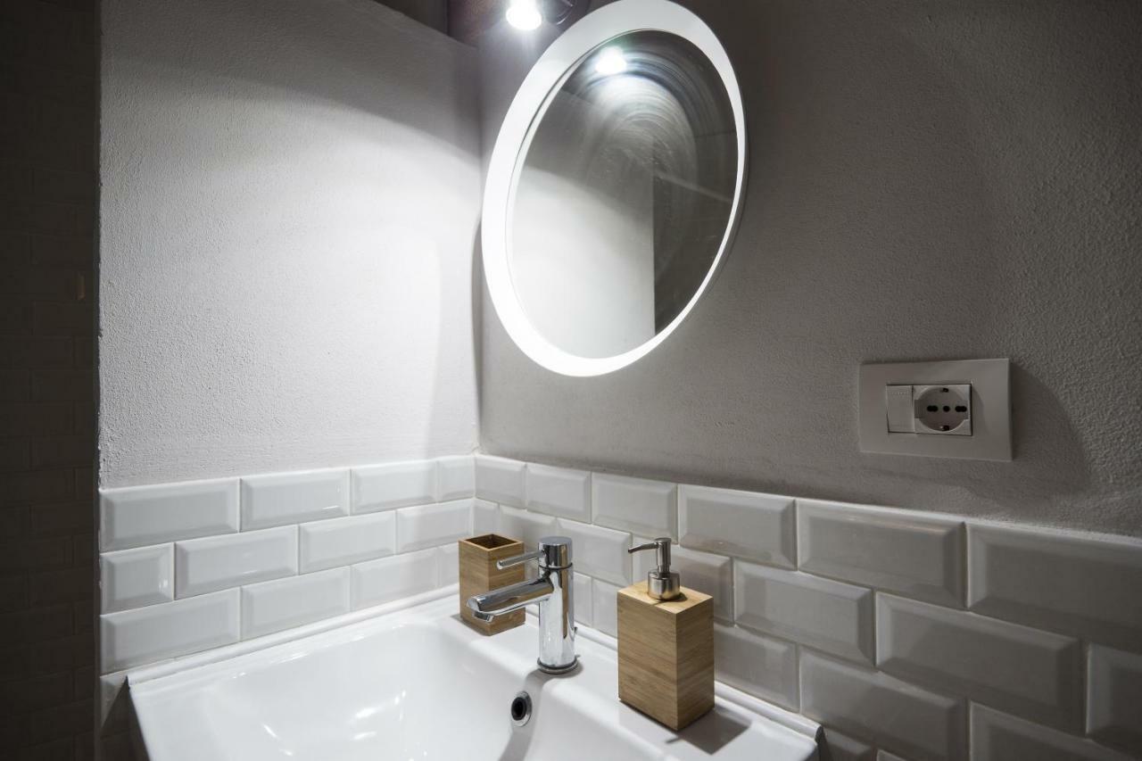 Primopiano - Monte Nero Apartment มิลาน ภายนอก รูปภาพ