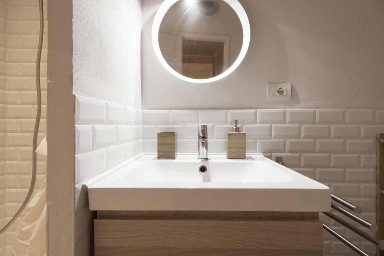 Primopiano - Monte Nero Apartment มิลาน ภายนอก รูปภาพ